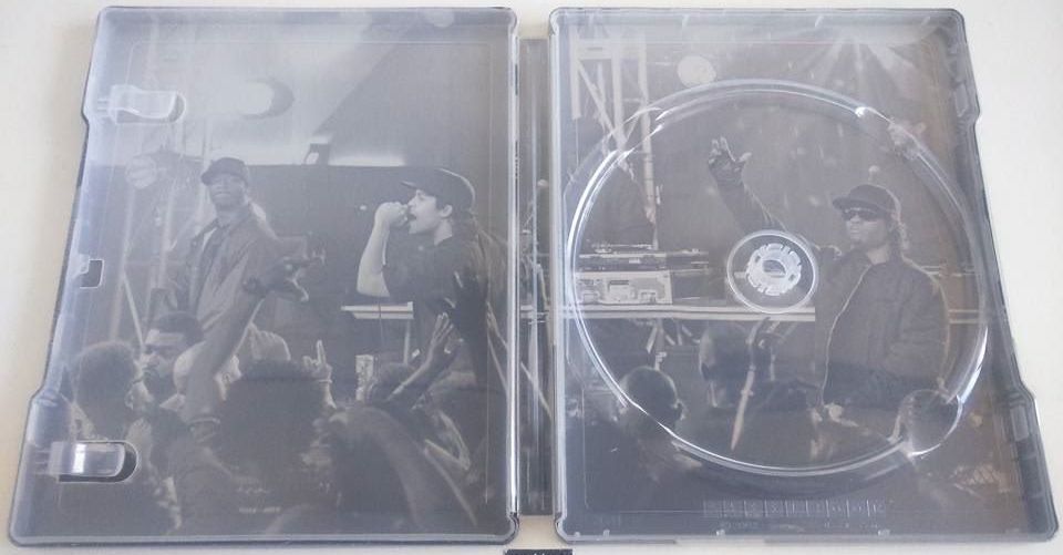 Straight Outta Compton Full Slip SteelBook + Lenticular Magnet (FAC#41)(Czech)